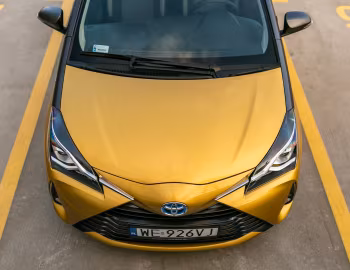 Toyota Yaris Hybrid "Y20" [EU-spec] '2018