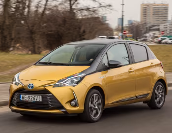 Toyota Yaris Hybrid "Y20" [EU-spec] '2018