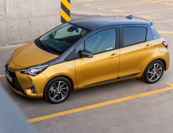 Toyota Yaris Hybrid "Y20" [EU-spec] '2018