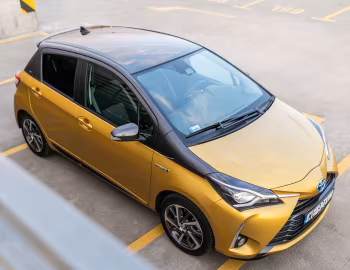 Toyota Yaris Hybrid "Y20" [EU-spec] '2018
