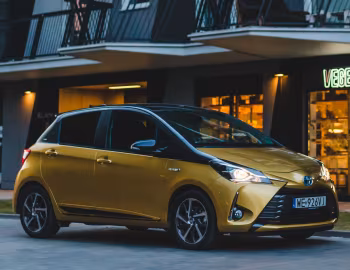Toyota Yaris Hybrid "Y20" [EU-spec] '2018
