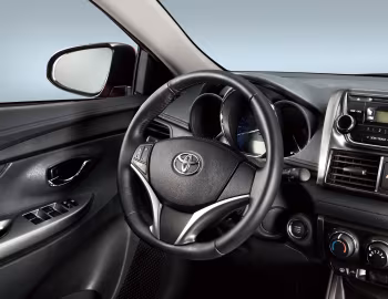Interior Toyota Yaris L [China] '2013–16