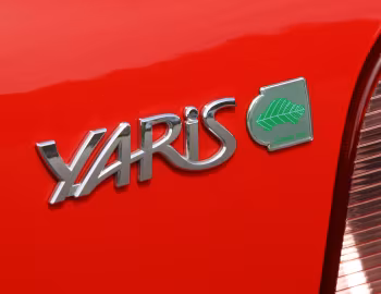 Toyota Yaris Linea Eco [Worldwide] '01.2002–02.2003