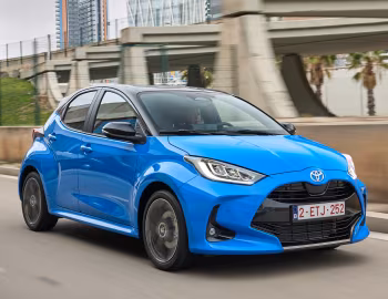 Toyota Yaris "Premier Edition" Hybrid [EU-spec] (XP210) '2023–pr.