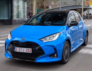 Toyota Yaris "Premier Edition" Hybrid [EU-spec] (XP210) '2023–pr.