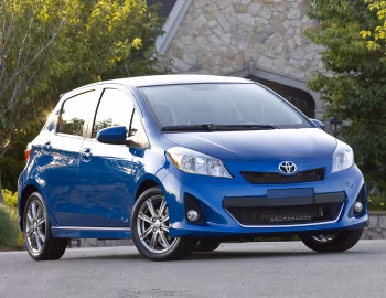 2012–14 Toyota Yaris SE 5-door [North America] (XP130) '2011–14