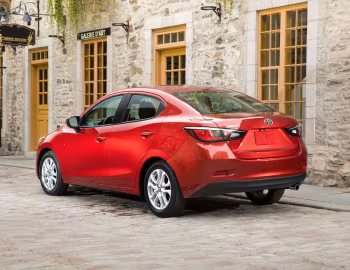 2016–18 Toyota Yaris Sedan [Canada] '2015–18