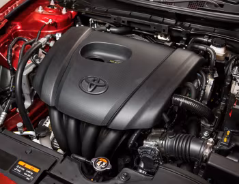 Bajo el capó 2016–18 Toyota Yaris Sedan [Canada] '2015–18