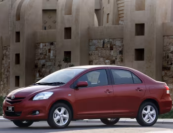 Toyota Yaris Spirit Sedan [South Africa] '2006–12