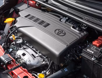 Bajo el capó Toyota Yaris Sport [UK-spec] '2014–17