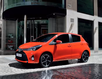 Toyota Yaris Style 5-door [Worldwide] '2014–17