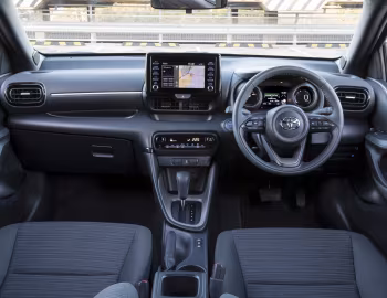 Panel frontal Toyota Yaris SX Hybrid [Australia] '2020–pr.