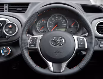 Panel frontal Toyota Yaris T Spirit 5-door [UK-spec] (XP130) '2011–13
