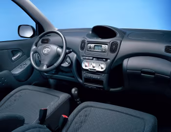 Panel frontal Toyota Yaris Verso [Worldwide] '2003–06