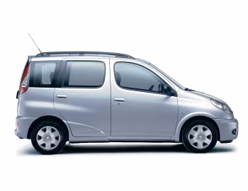 Toyota Yaris Verso [Worldwide] '2003–06