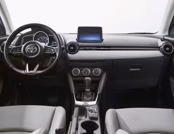 Panel frontal 2020 Toyota Yaris XLE Hatchback [North America] '2019–20