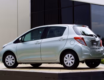 Toyota Yaris YR 5-door [Australia] (XP130) '2011–14