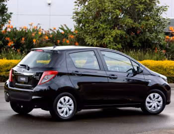 Toyota Yaris YRS 5-door [Australia] (XP150) '2011–14