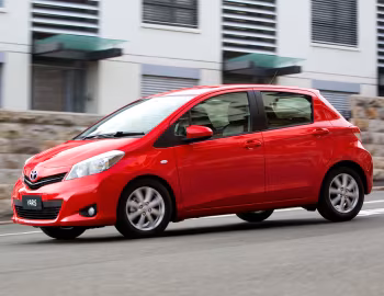Toyota Yaris YRX 5-door [Australia] (XP130) '2011–14