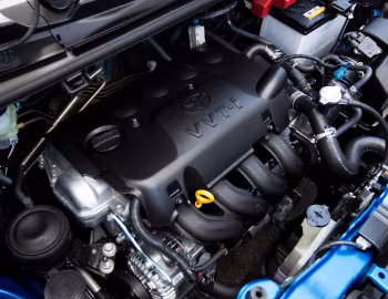 Bajo el capó Toyota Yaris ZR 3-door [Australia] (XP130) '2011–14