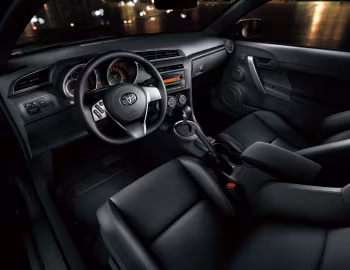 Interior Toyota Zelas '2011–13