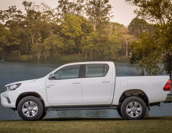 Toyota Hilux SRV Double Cab [Latam] '2016–18