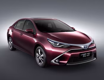 Toyota Levin HEV '2015–18