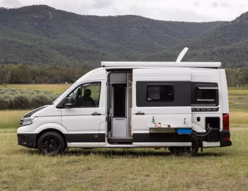 Trakka Akuna A2M-E '2020–pr.