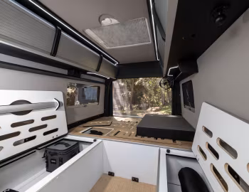 Interior Trakka Akuna A2 '2020–pr.
