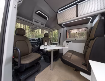 Інтэр'ер Trakka Akuna A4 '2020–н.ч.