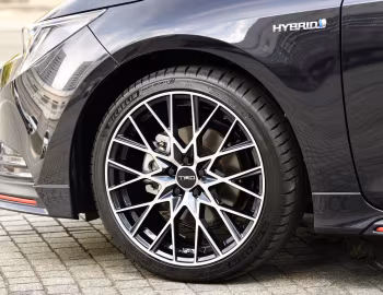 TRD Toyota Corolla Hybrid Black Edition '2019–22