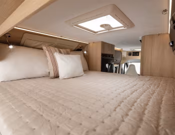 Interior 2015–17 Tribute 669 '2014–17