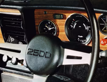 Dashboard Triumph 2500 TC [UK-spec] '1974–75