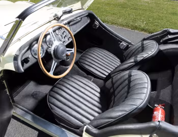 Інтер'єр 1958–62 Triumph TR3 [US-spec] '1957–62