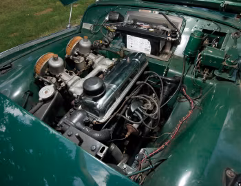 Під капотом 1958–62 Triumph TR3 [US-spec] '1957–62