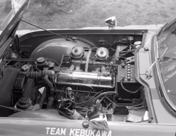 Under the hood Triumph TR4 [Japan] '1961–65
