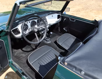 Інтэр'ер 1962–65 Triumph TR4 [North America] '1961–65