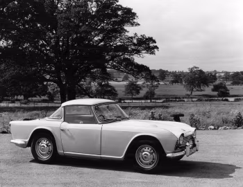 Triumph TR4 Surrey Top [UK-spec] '1961–65