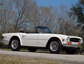 1970–76 Triumph TR6 [North America] '1969–76