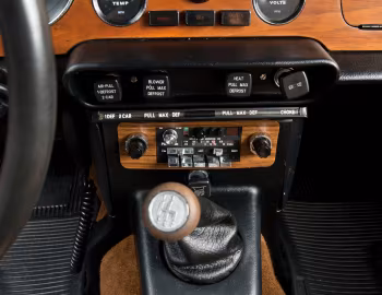 Інтэр'ер 1970–76 Triumph TR6 [North America] '1969–76