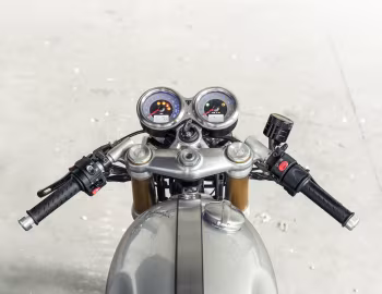 中控台 Triumph Thruxton Outlaws Film Custom '2015