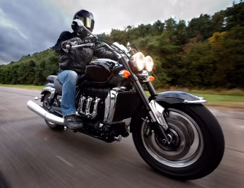Triumph Rocket III Roadster '2009–15