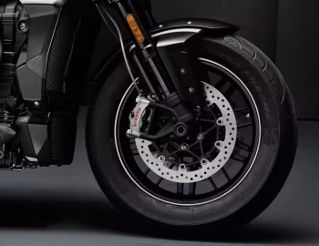Triumph Rocket III TFC '04.2019–н.ч.