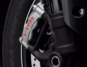Triumph Rocket III TFC '04.2019–н.ч.