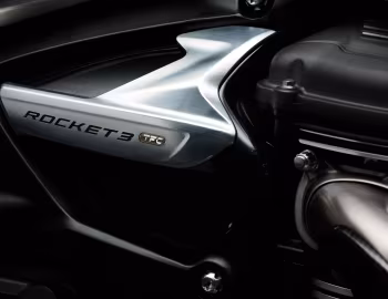 Triumph Rocket III TFC '04.2019–н.ч.