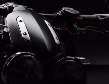 Triumph Rocket III TFC '04.2019–н.ч.