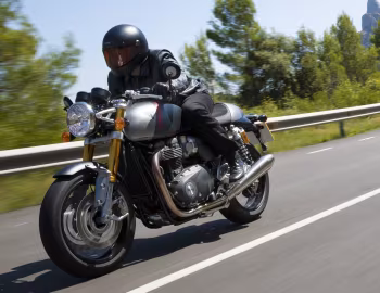Triumph Thruxton RS '2020–pr.