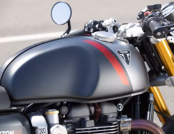 Triumph Thruxton RS '2020–pr.