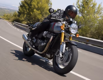 Triumph Thruxton RS '2020–pr.