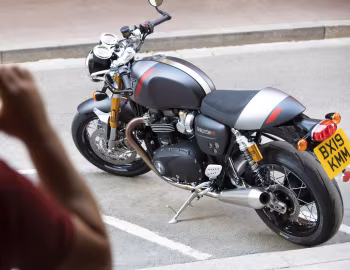 Triumph Thruxton RS '2020–pr.